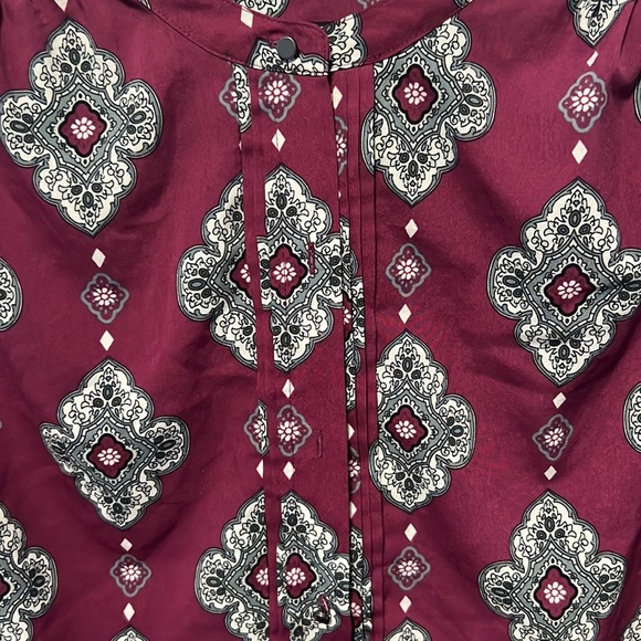 3/$20 banana  republic plum tank large - Picture 2 of 5